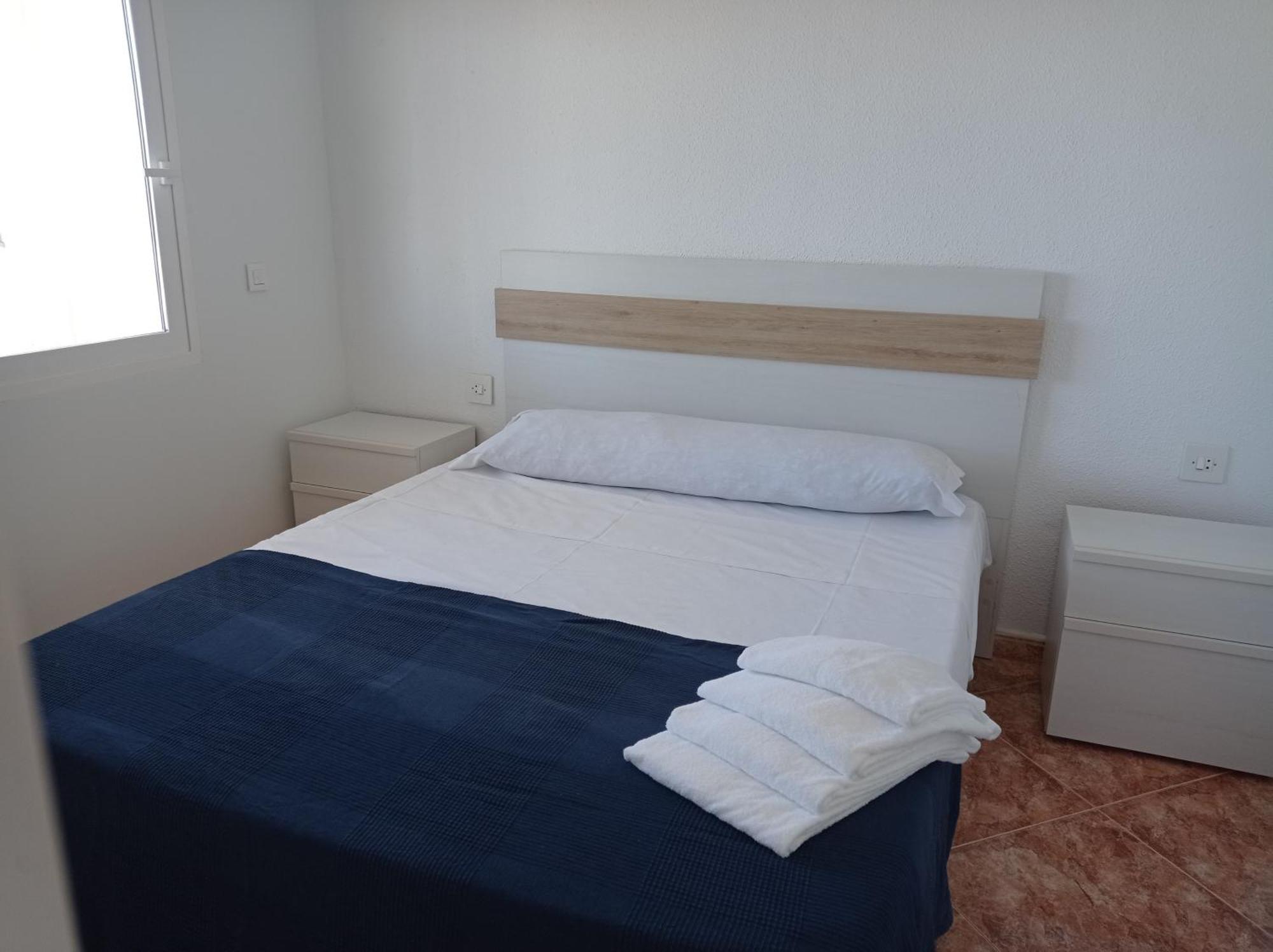Apartamentos Bonaire 1ª Linea Wifi Solo Familias Serviplaya Gandía Habitación foto